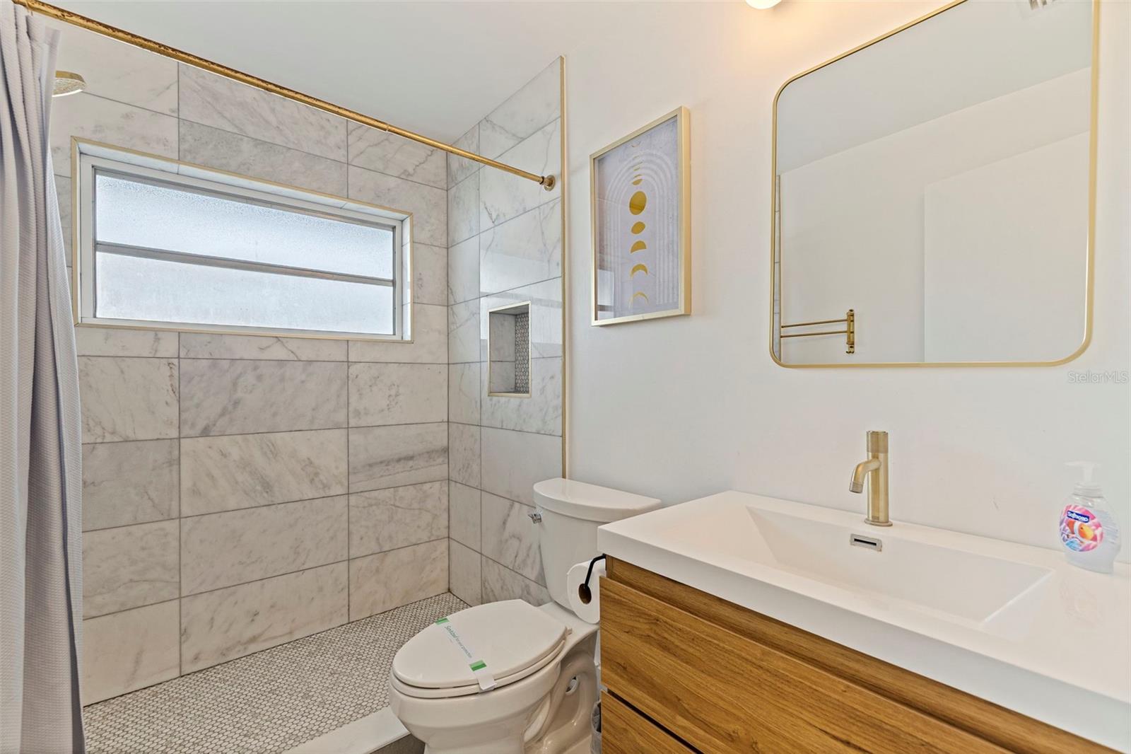 Image 24 of 43 For 2130 14th Avenue Sw