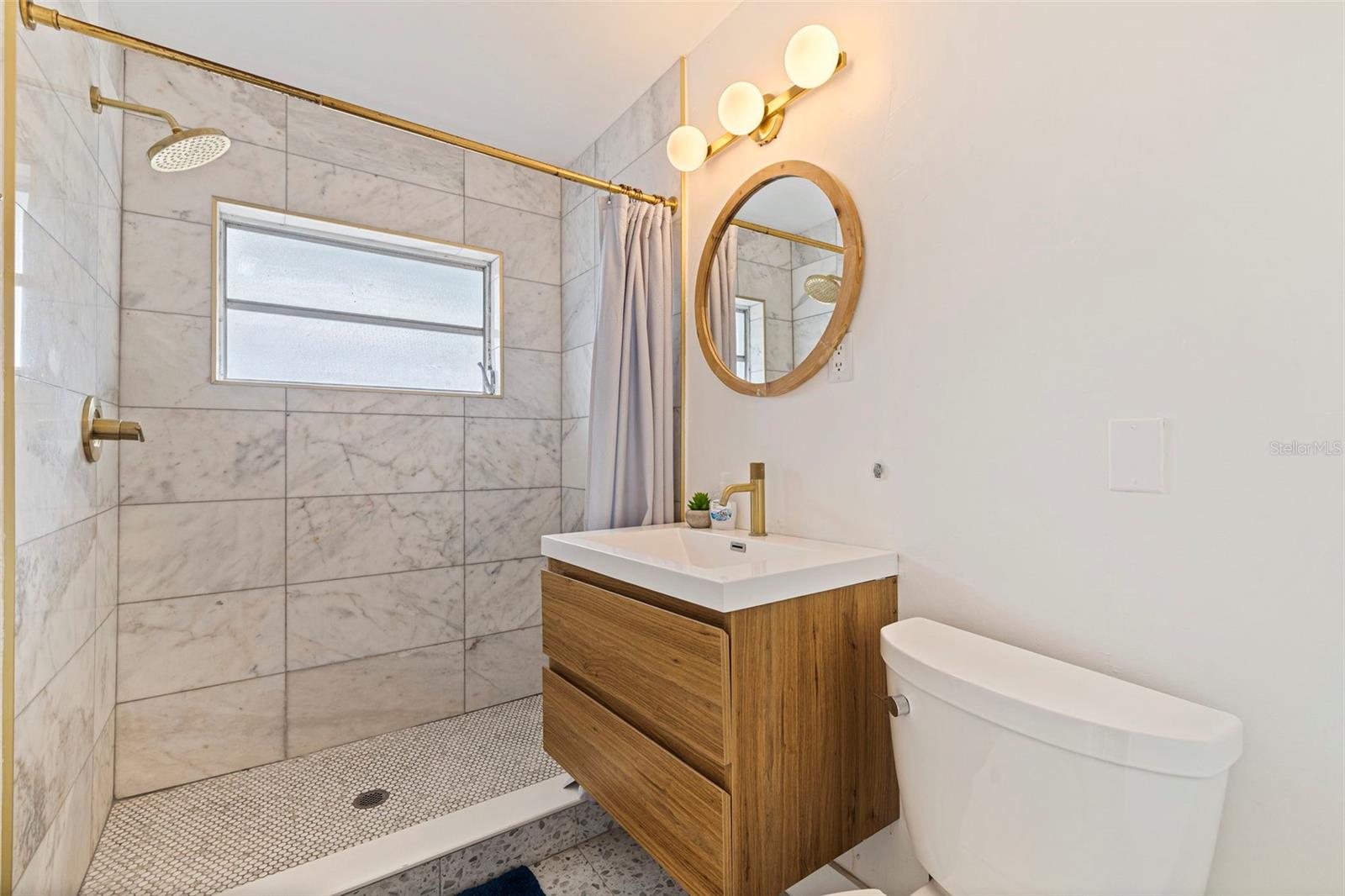 Image 32 of 43 For 2130 14th Avenue Sw