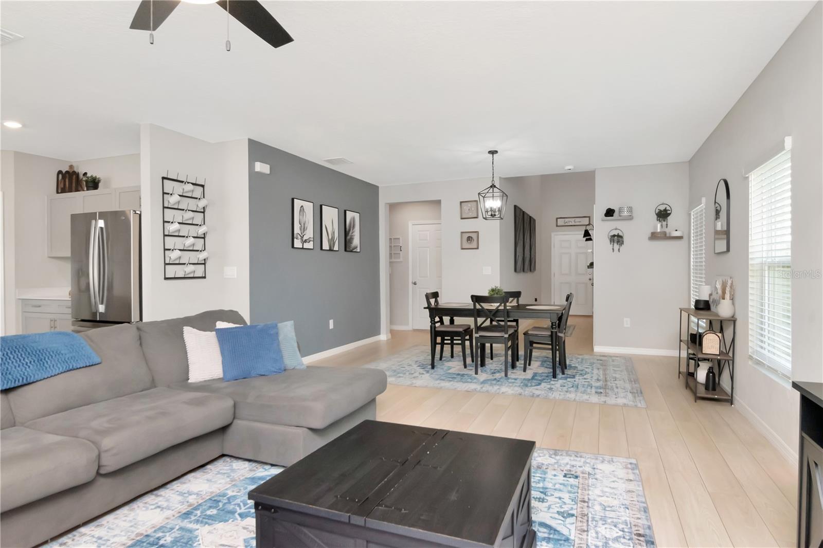 Image 16 of 52 For 11338 Brook Edge Avenue