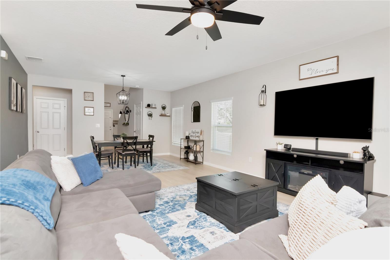 Image 19 of 52 For 11338 Brook Edge Avenue