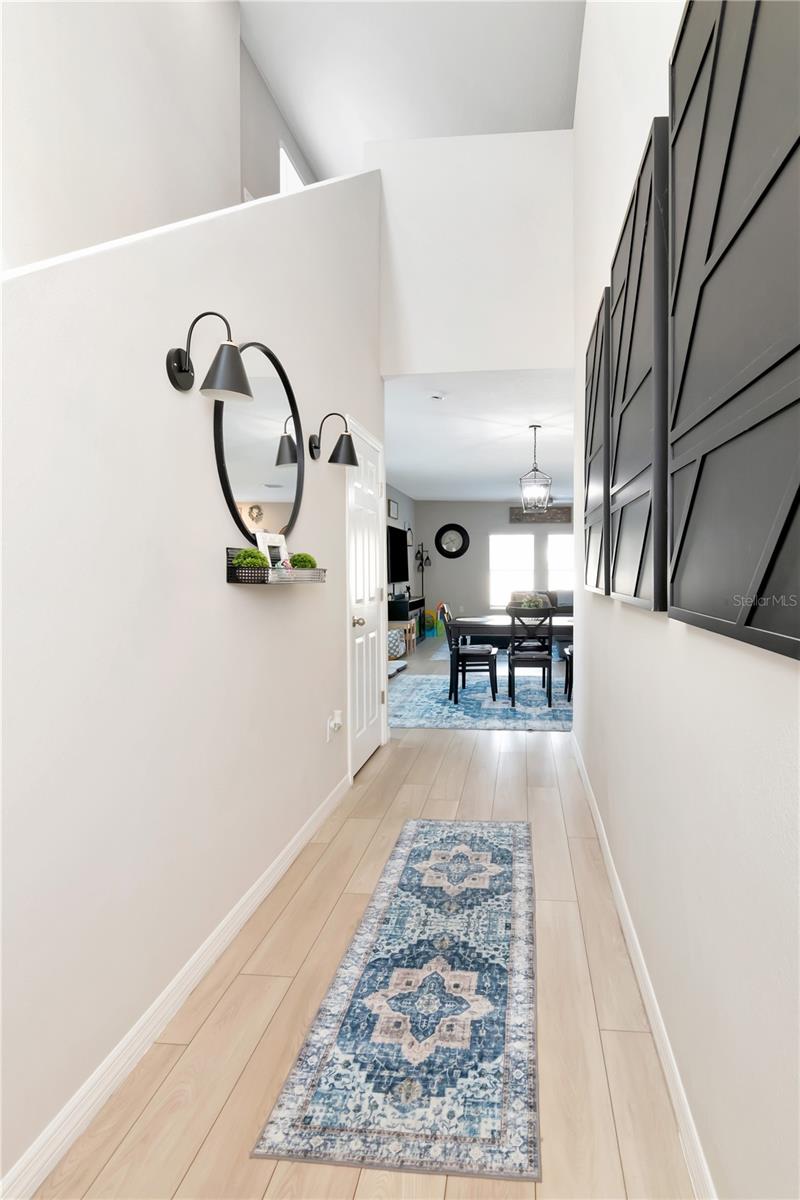 Image 9 of 52 For 11338 Brook Edge Avenue