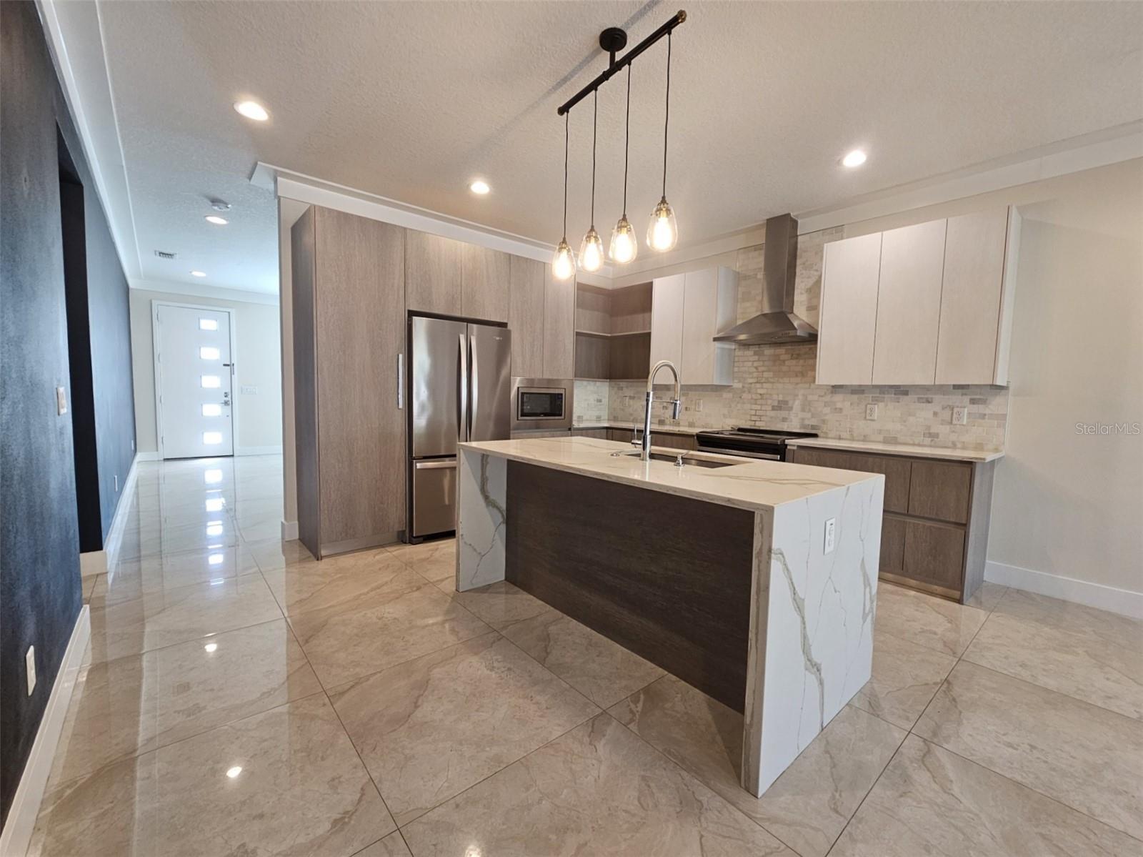 Image 7 of 30 For 4421 Richardson Avenue