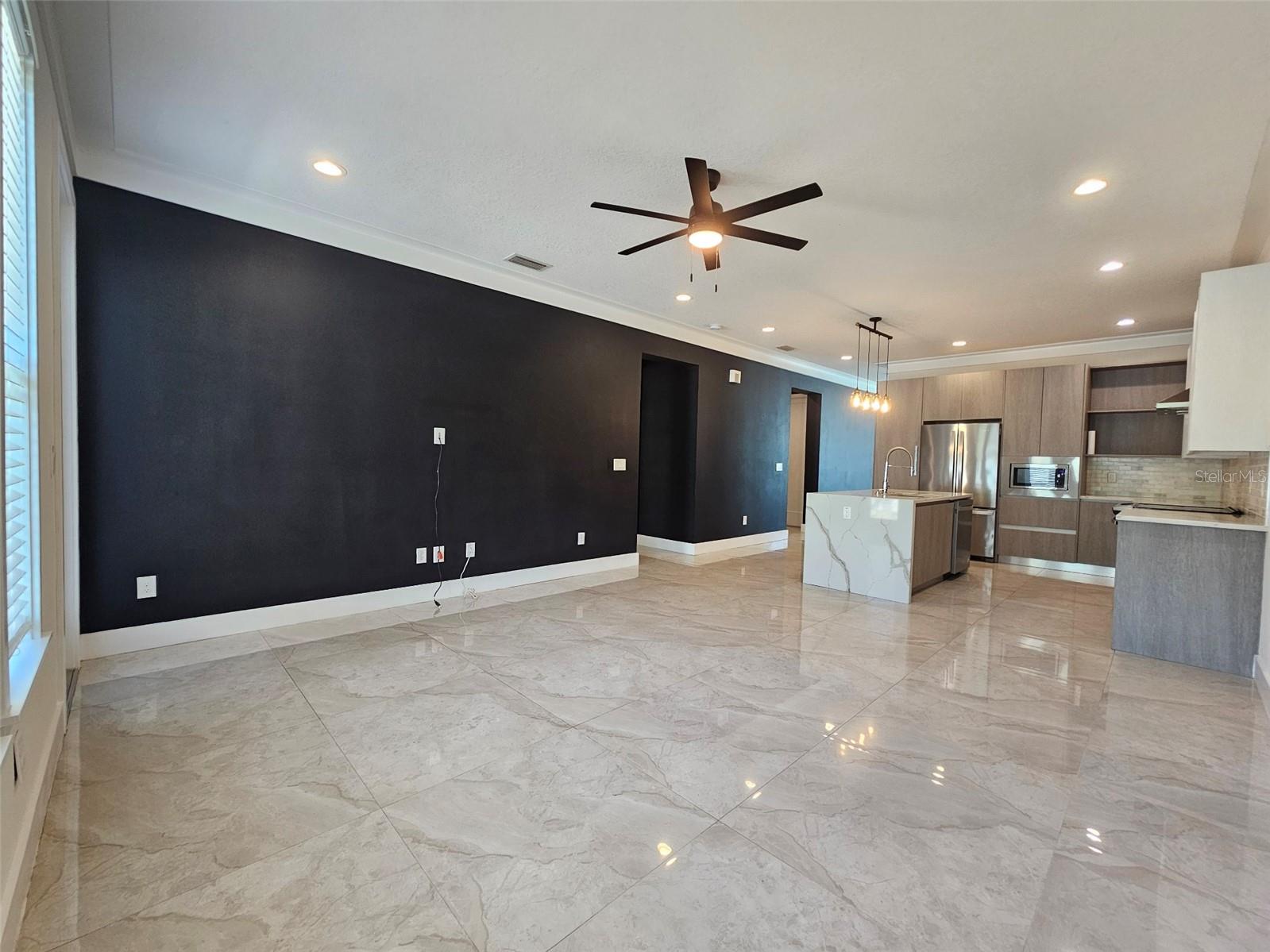 Image 9 of 30 For 4421 Richardson Avenue