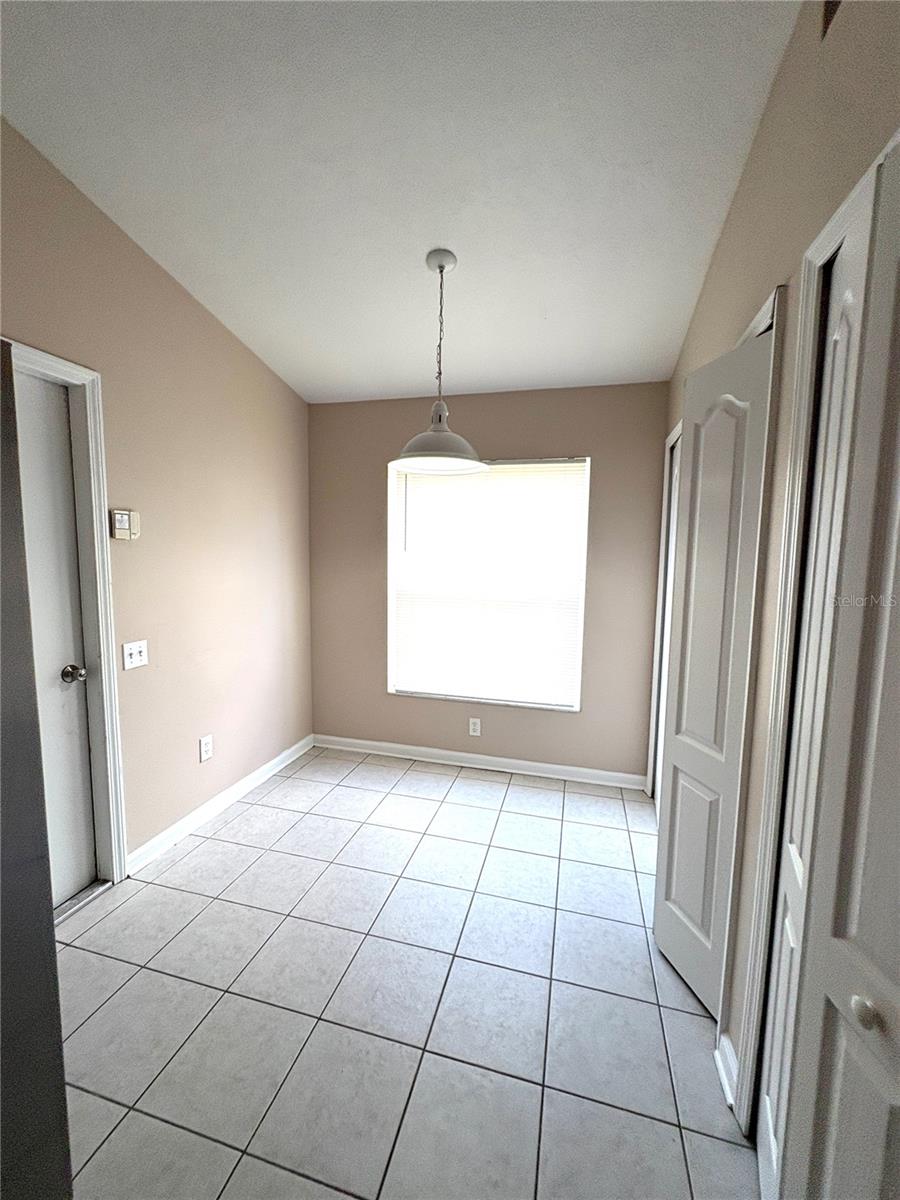 Image 4 of 15 For 12412 Cedarfield Drive