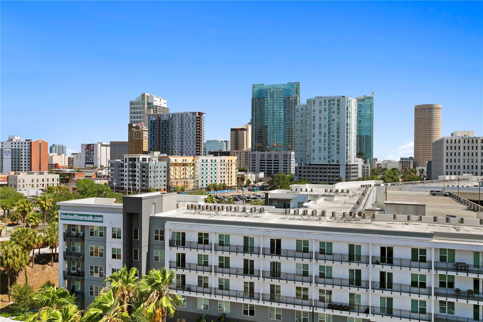 Image 20 of 53 For 201 Laurel Street 1006