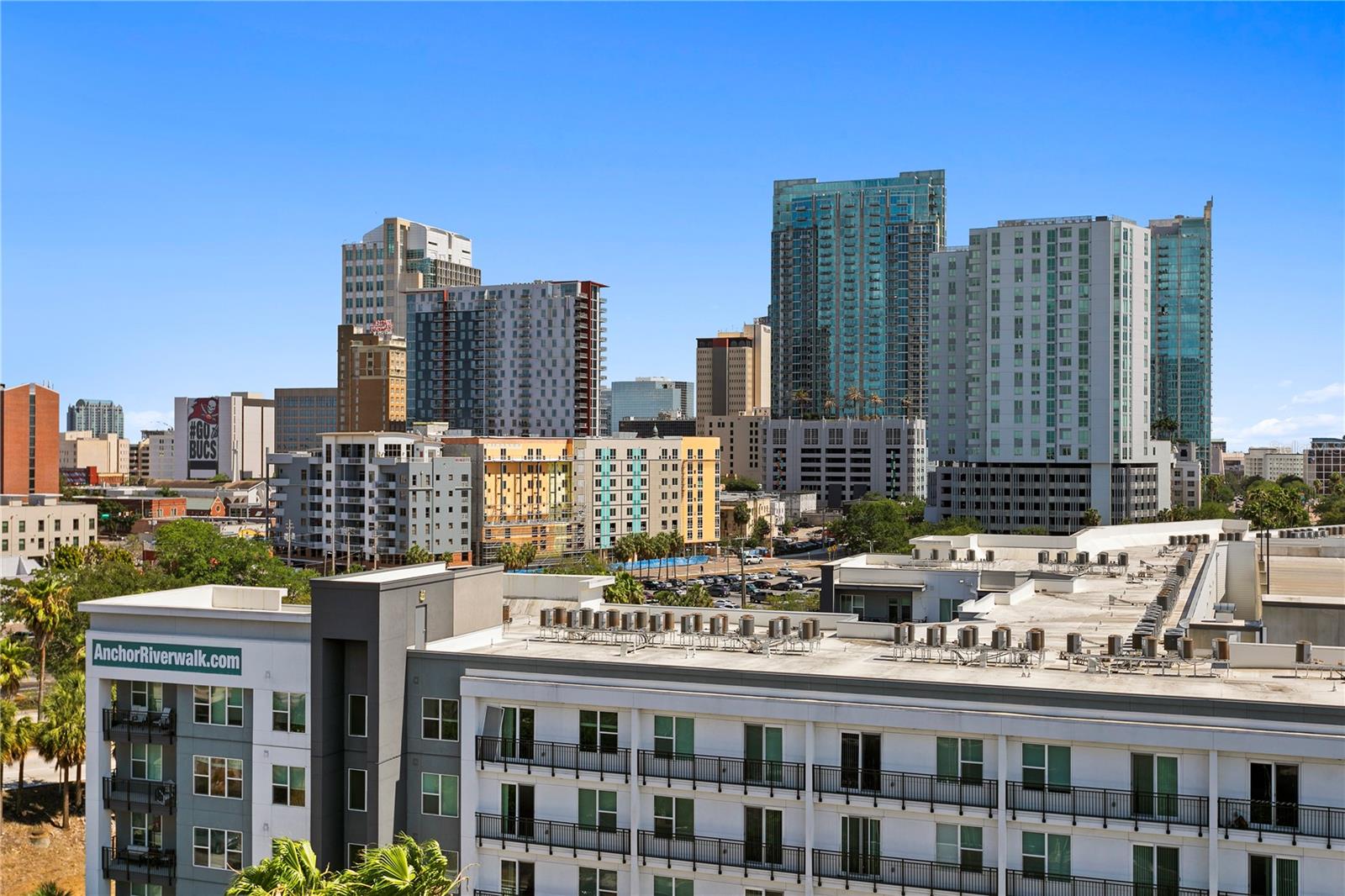 Image 21 of 53 For 201 Laurel Street 1006