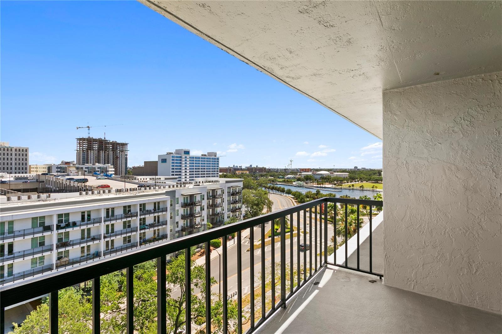 Image 30 of 53 For 201 Laurel Street 1006