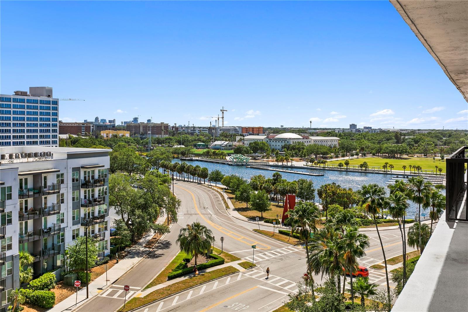 Image 31 of 53 For 201 Laurel Street 1006