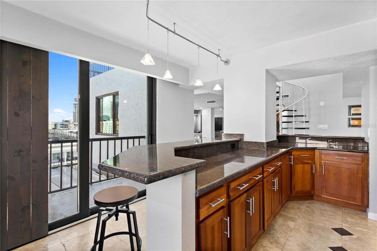 Image 45 of 53 For 201 Laurel Street 1006