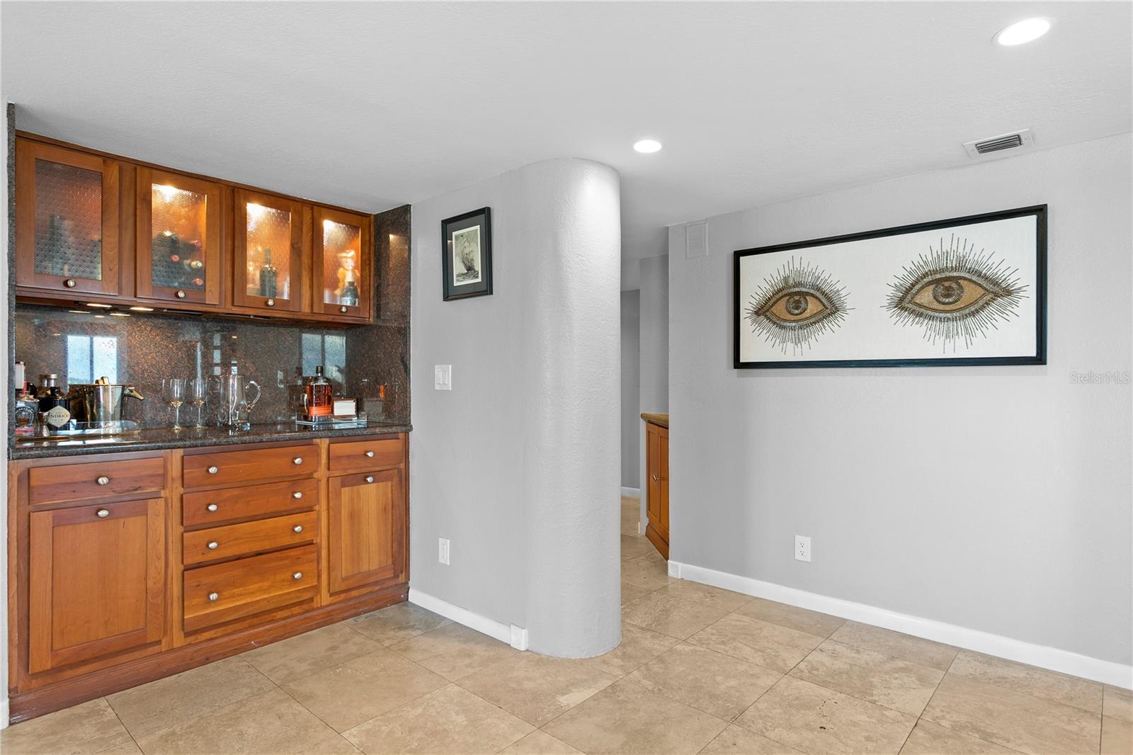 Image 52 of 53 For 201 Laurel Street 1006