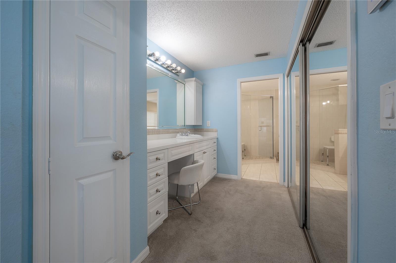 Image 10 of 47 For 2637 Westview Court