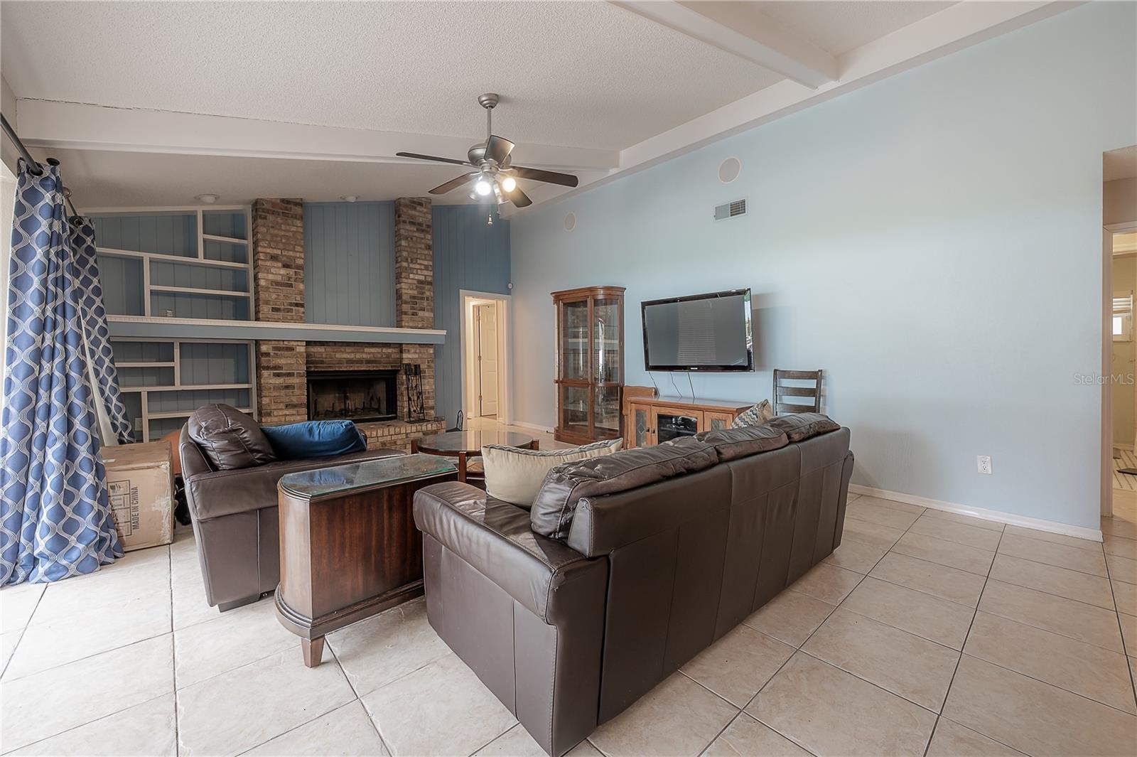 Image 25 of 47 For 2637 Westview Court