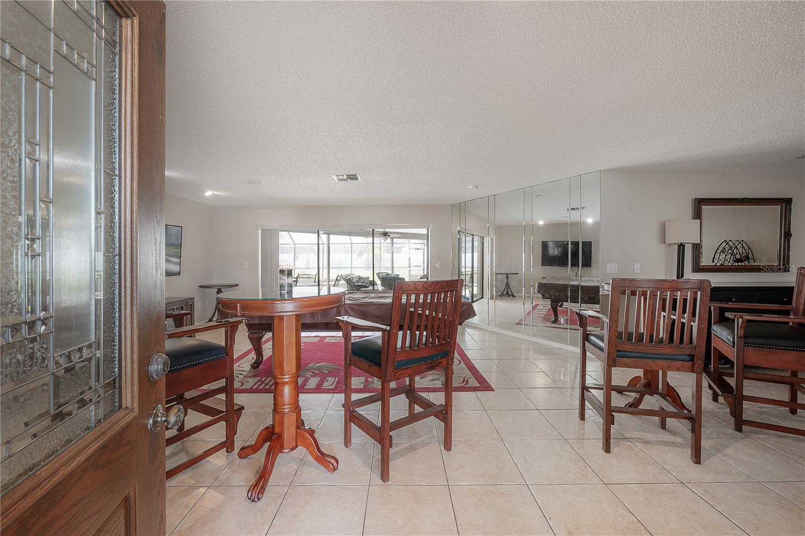 Image 4 of 47 For 2637 Westview Court