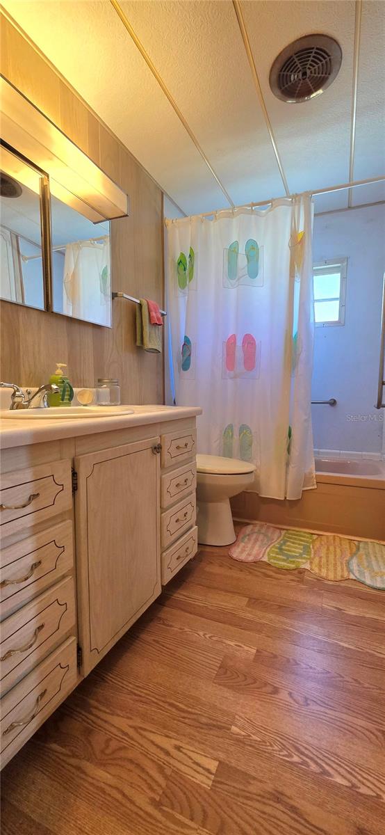 Image 34 of 40 For 37438 Ray Drive