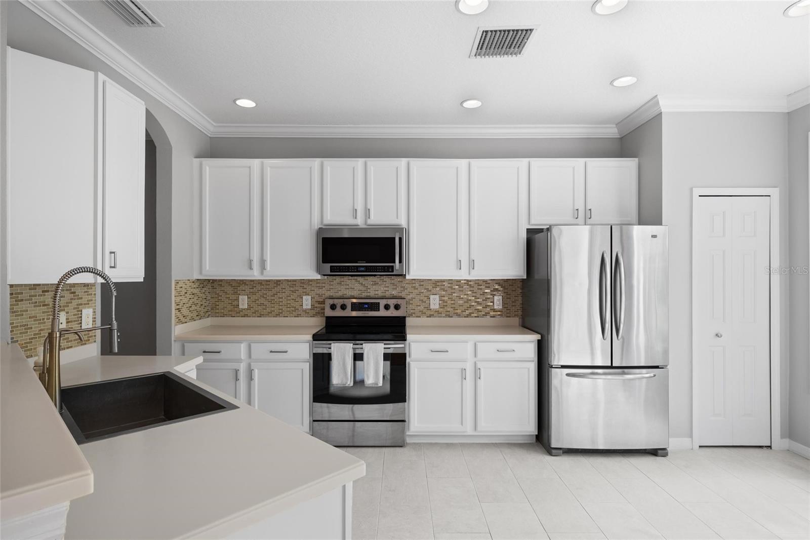 Image 19 of 54 For 14457 Mirabelle Vista Circle