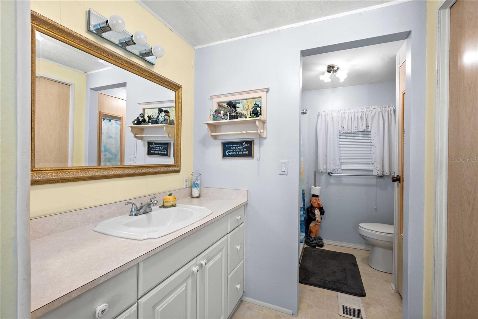 Image 17 of 33 For 5324 Seville Drive