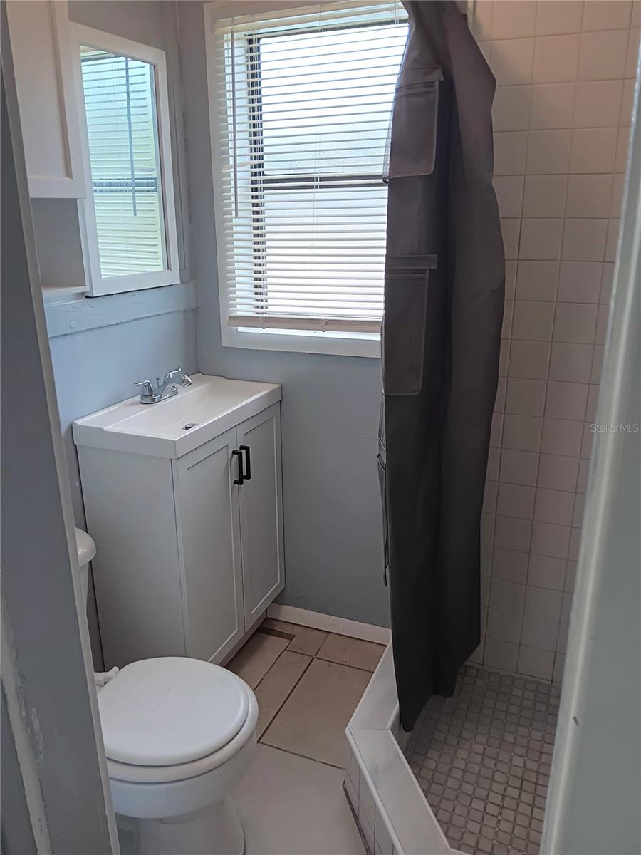 Image 27 of 27 For 374 3rd Street Nw