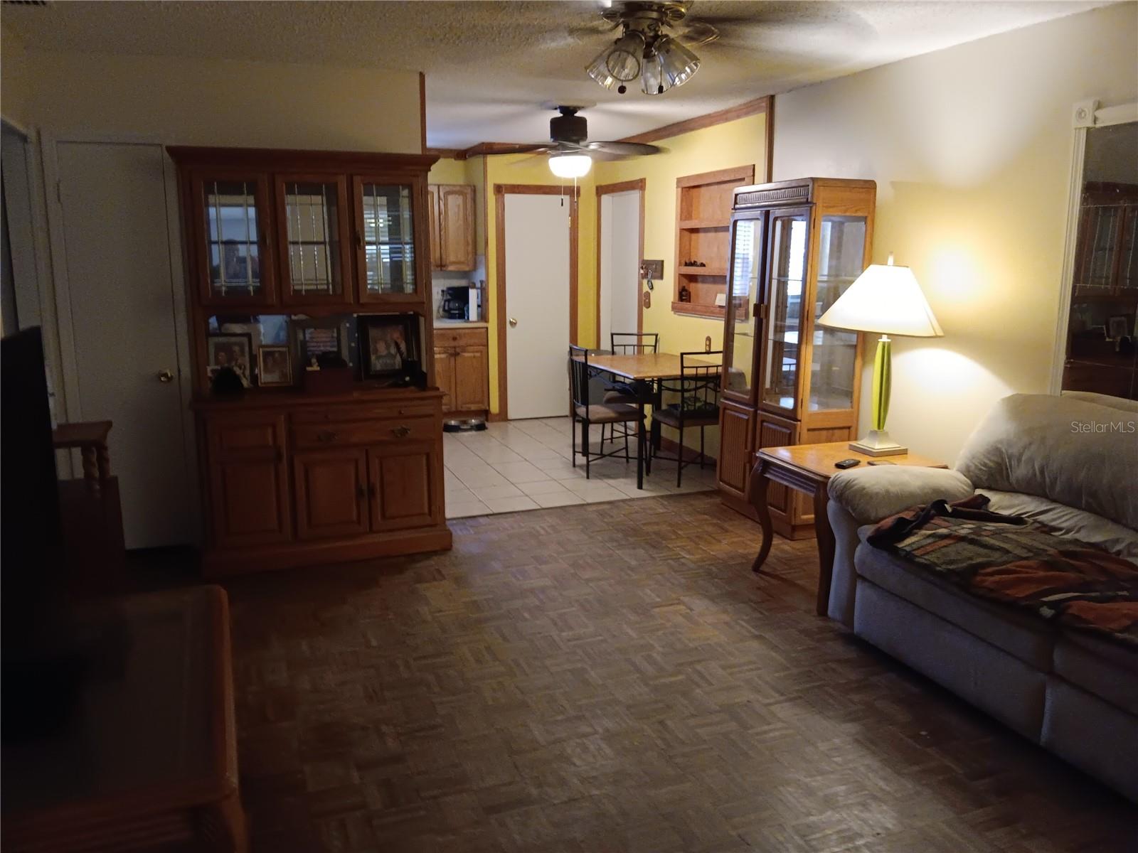 Image 9 of 27 For 374 3rd Street Nw