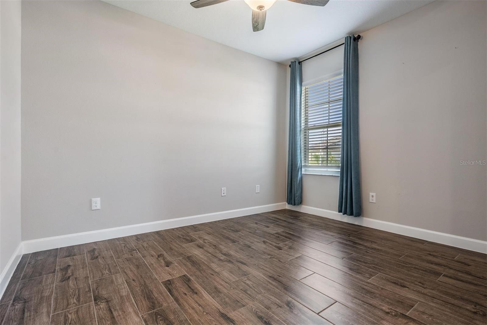 Image 19 of 100 For 10448 Echo Dock Loop