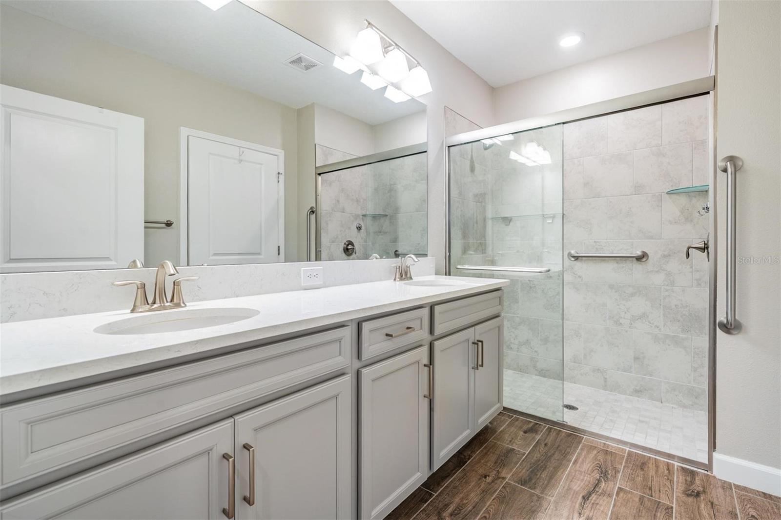 Image 23 of 100 For 10448 Echo Dock Loop