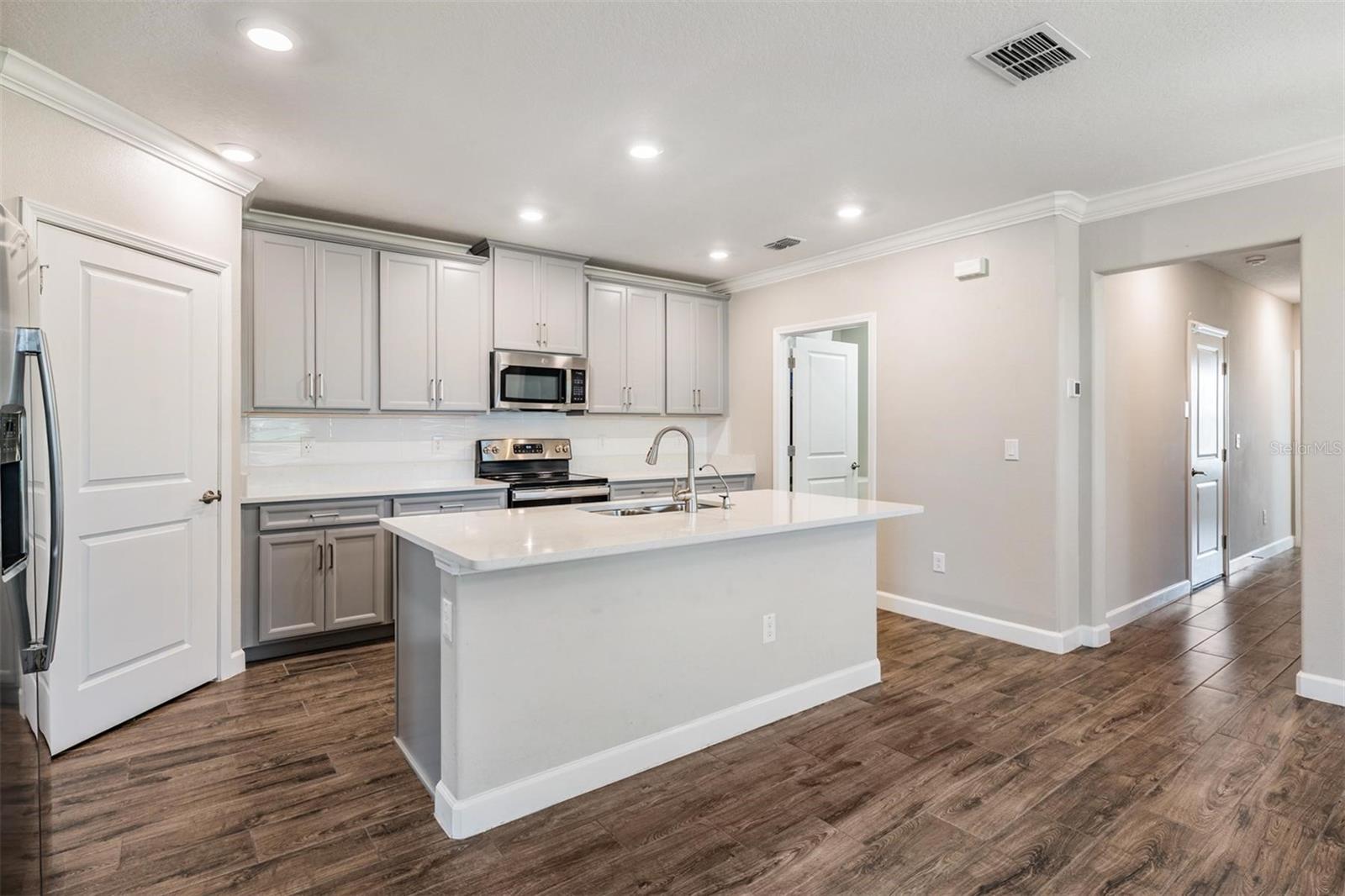 Image 34 of 100 For 10448 Echo Dock Loop