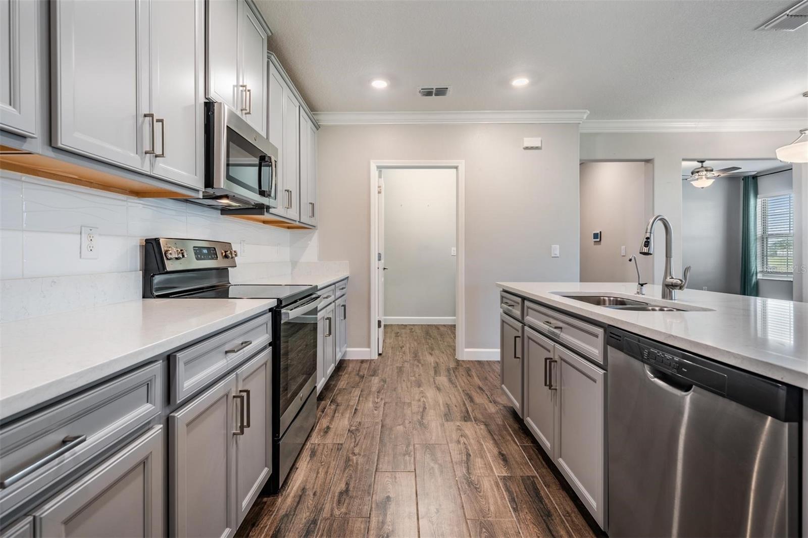 Image 36 of 100 For 10448 Echo Dock Loop