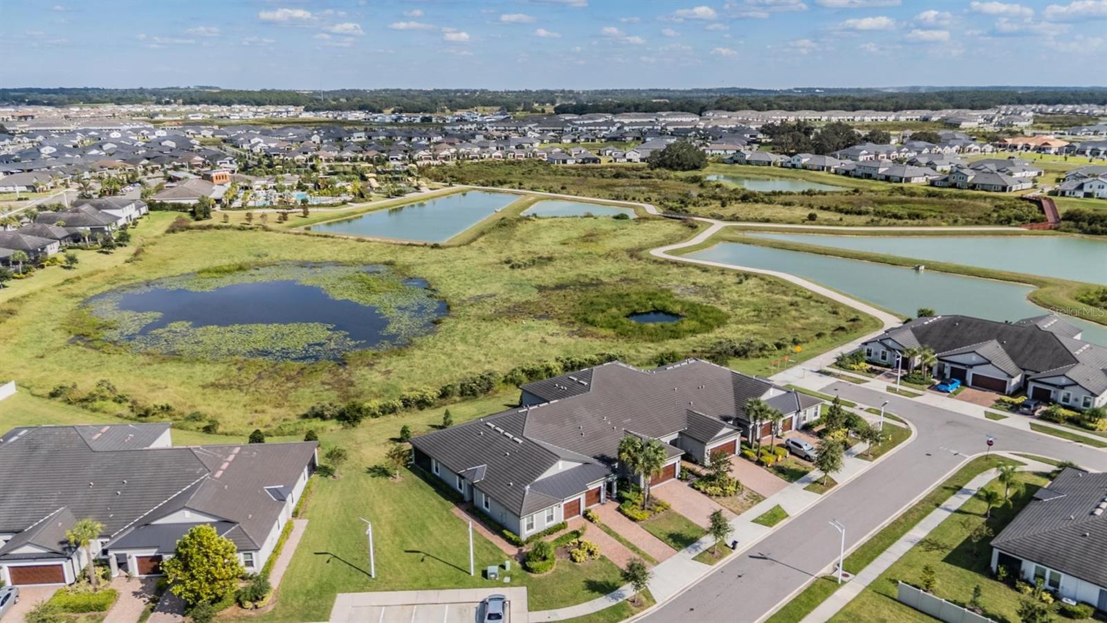 Image 6 of 100 For 10448 Echo Dock Loop