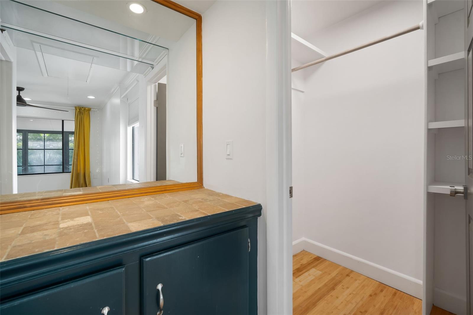 Image 20 of 52 For 4321 Harbor House Drive