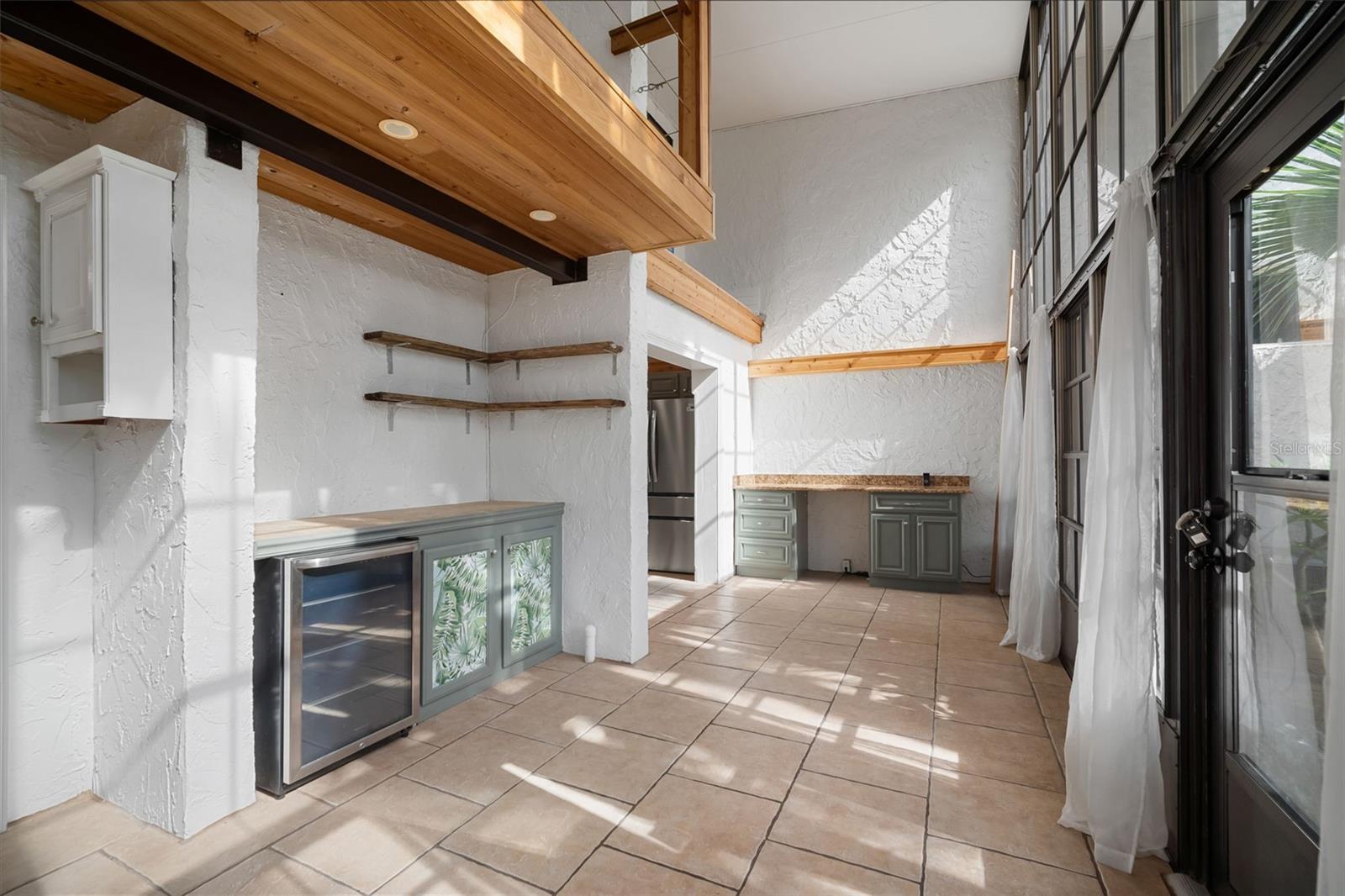 Image 35 of 52 For 4321 Harbor House Drive