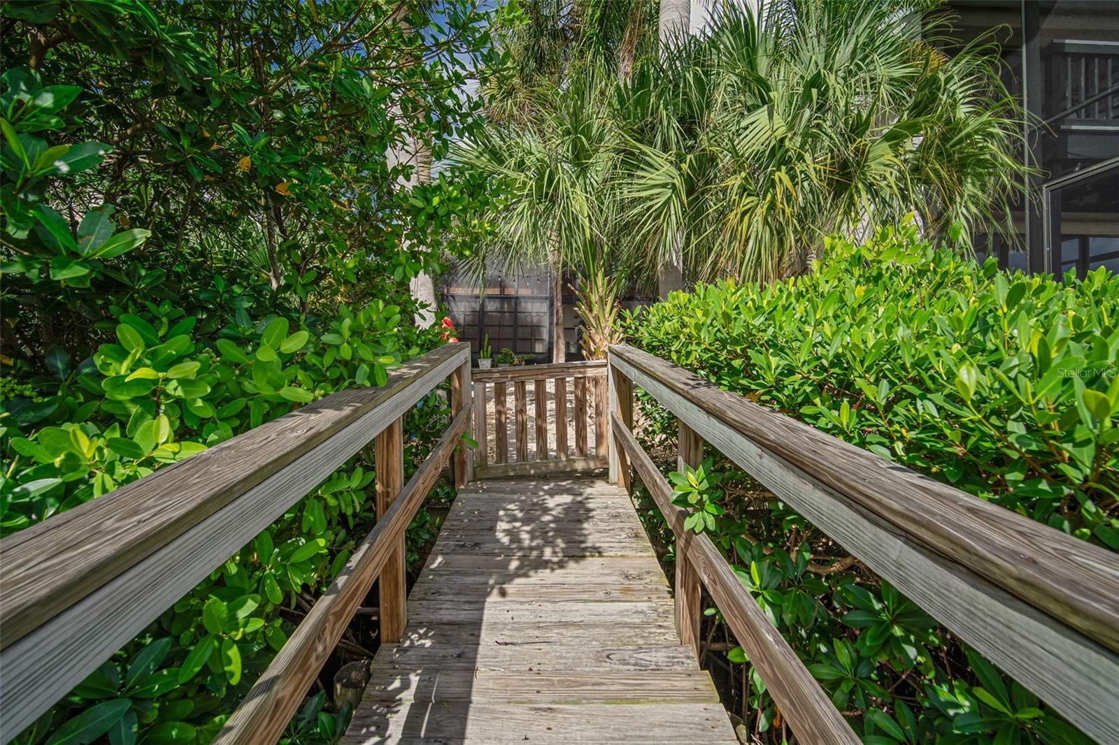 Image 39 of 52 For 4321 Harbor House Drive