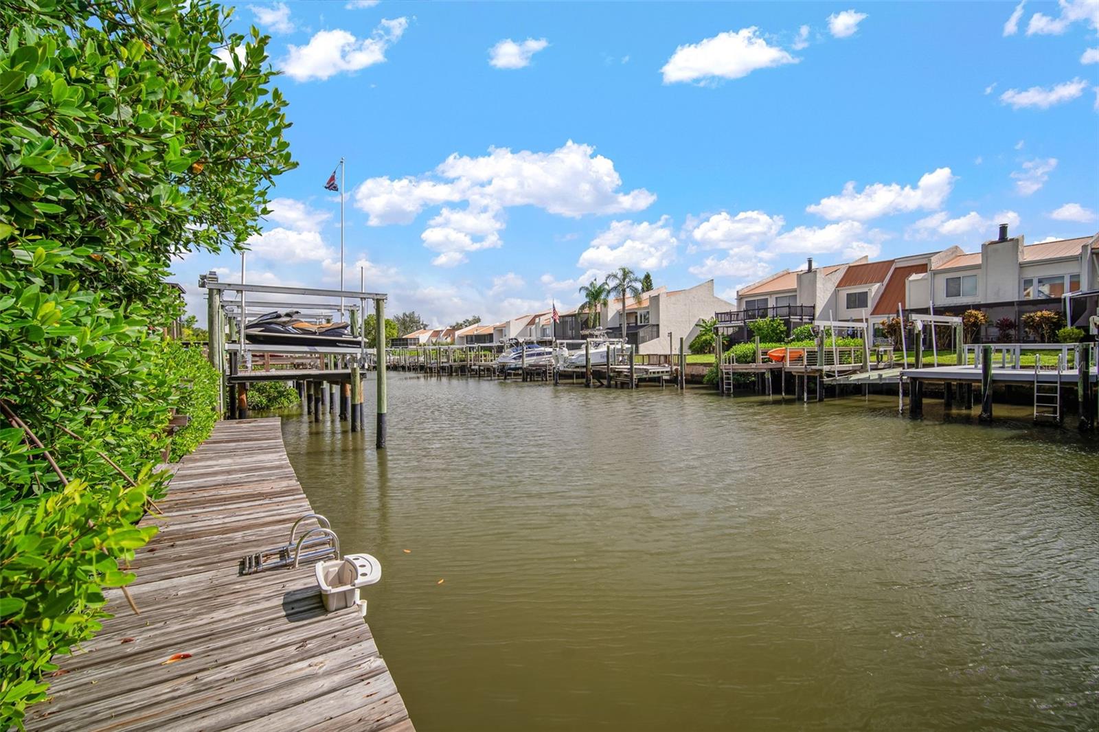 Image 40 of 52 For 4321 Harbor House Drive