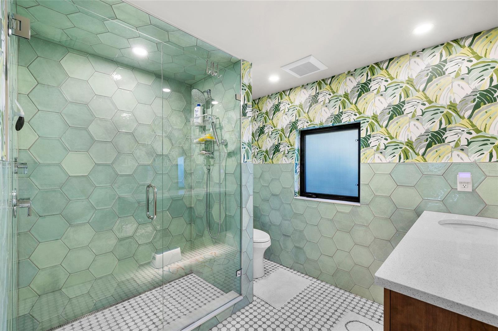 Listing photo id 33 for 515 Green Dolphin Drive S