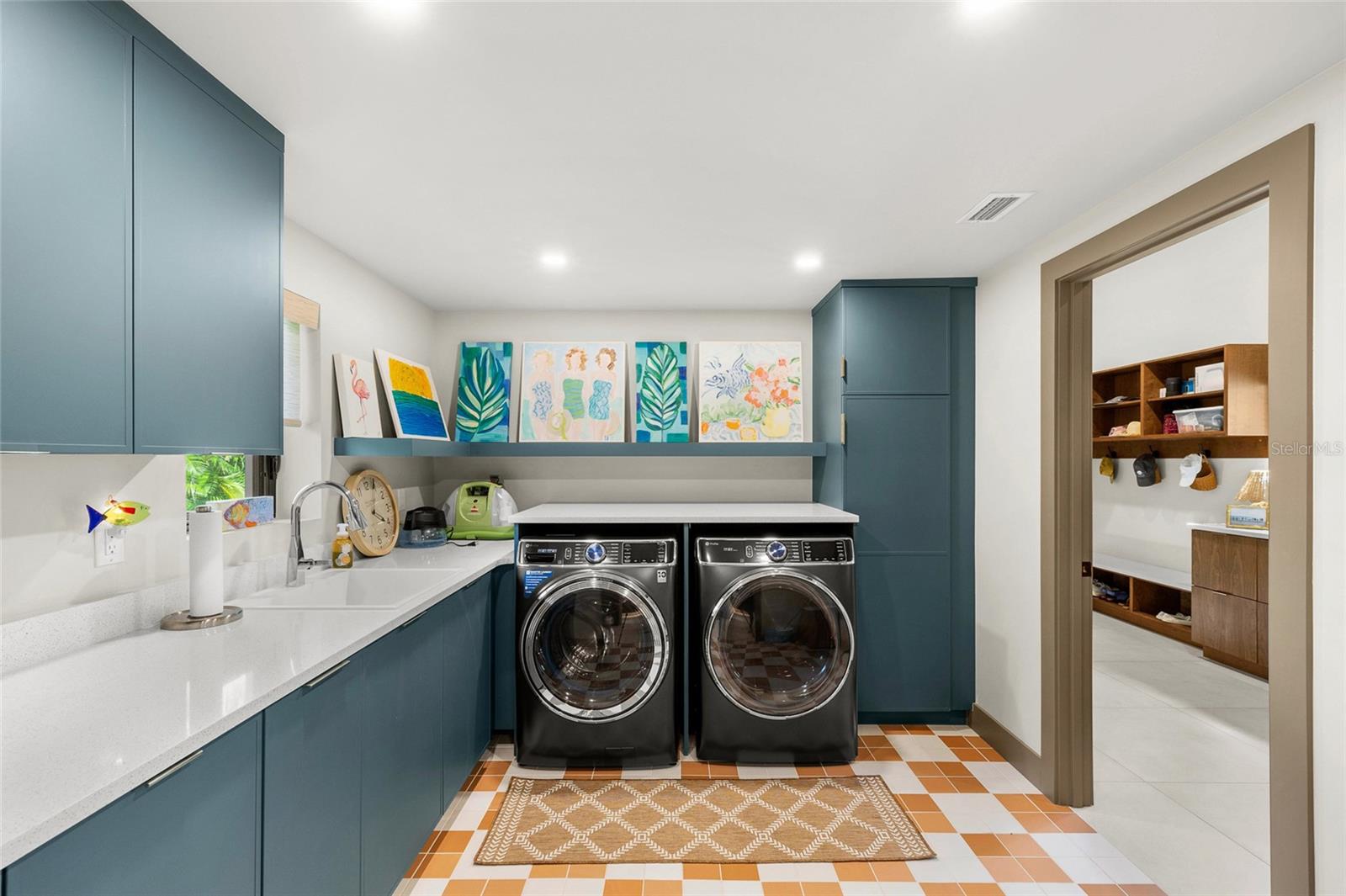 Listing photo id 36 for 515 Green Dolphin Drive S