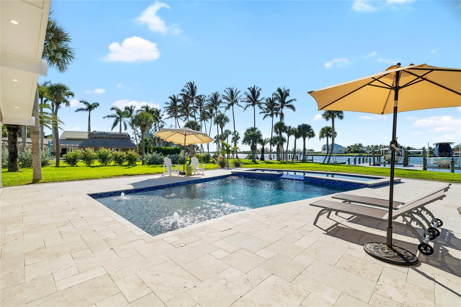 Listing photo id 42 for 515 Green Dolphin Drive S