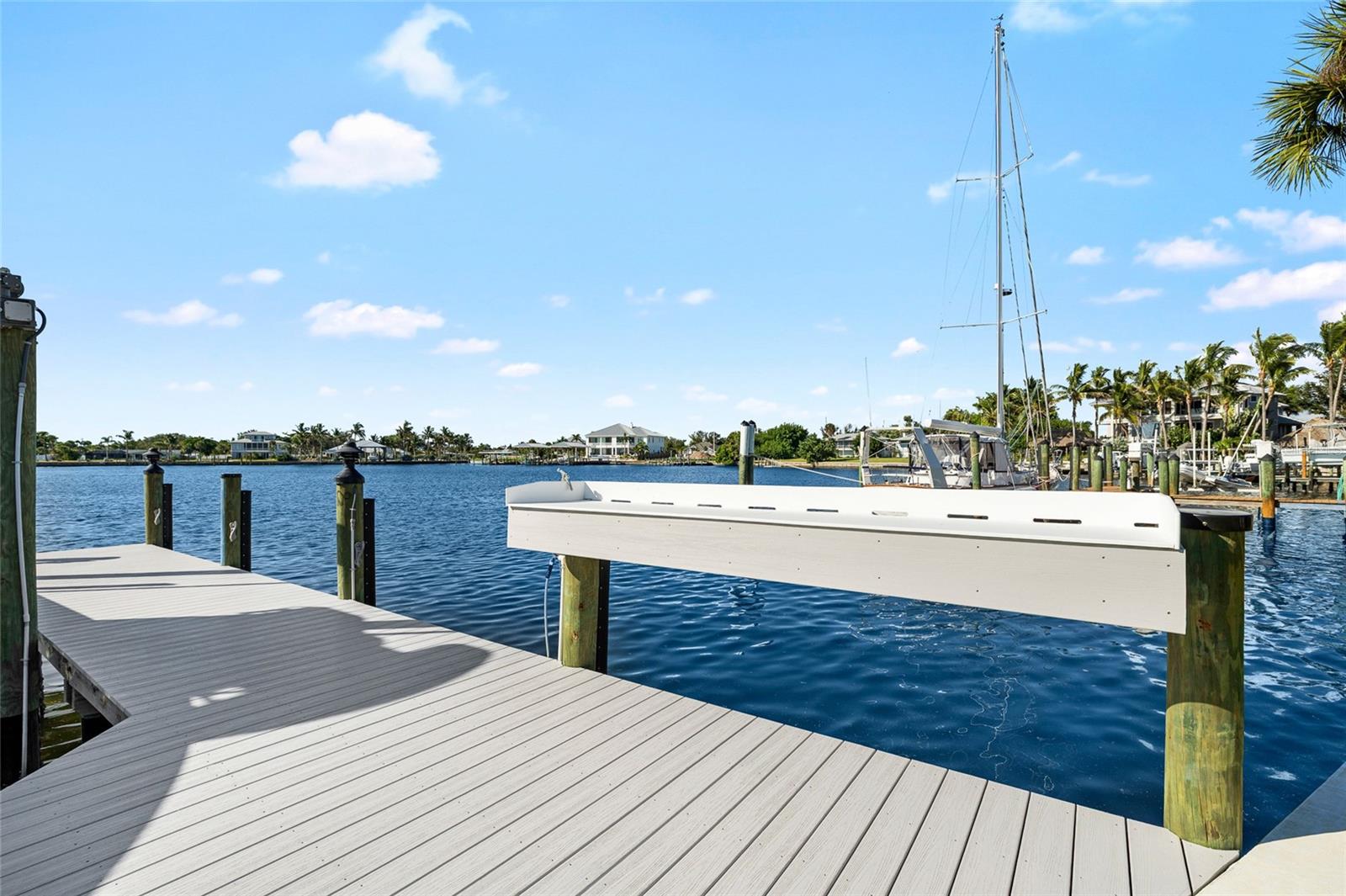 Listing photo id 53 for 515 Green Dolphin Drive S