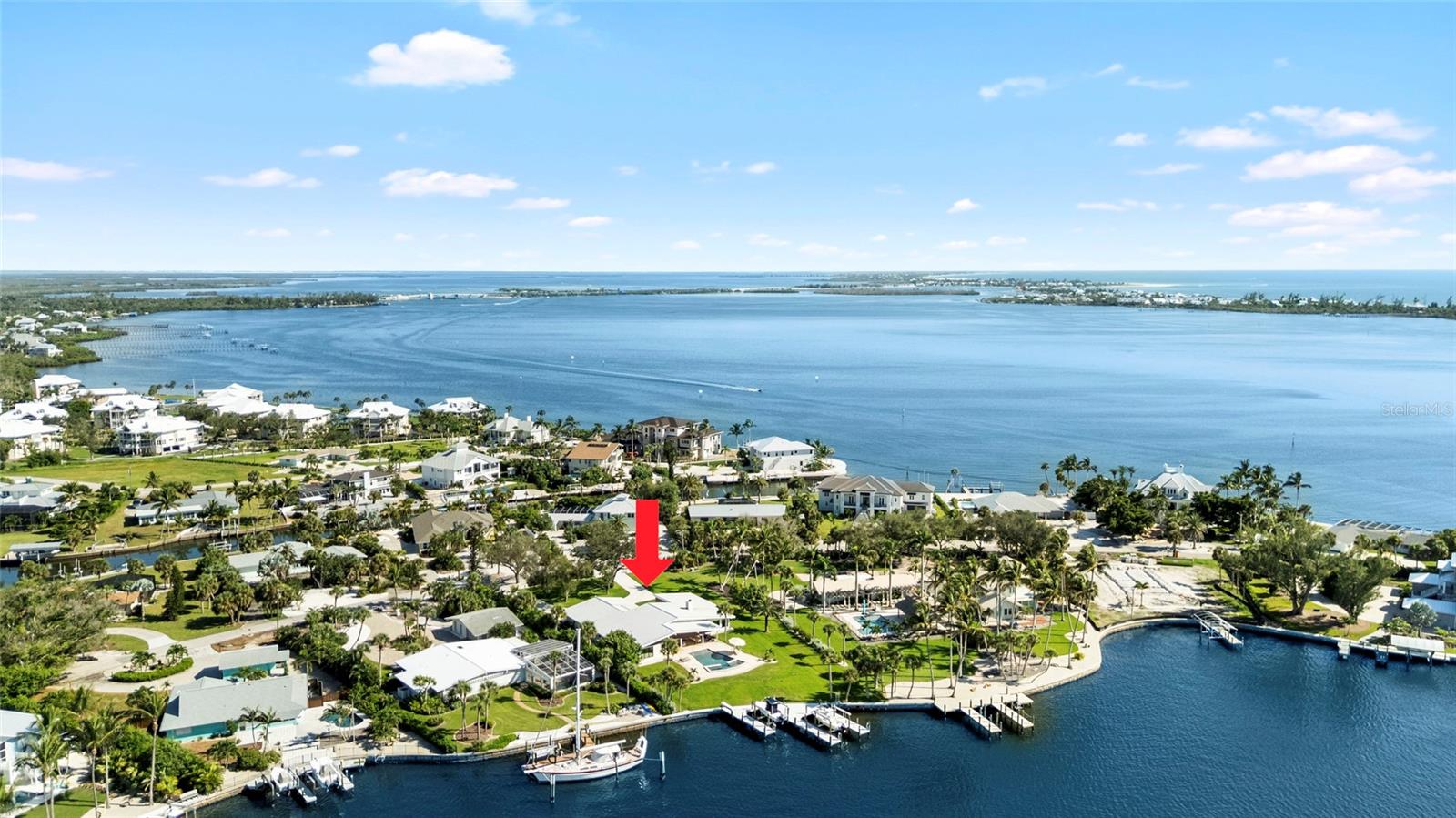 Listing photo id 59 for 515 Green Dolphin Drive S