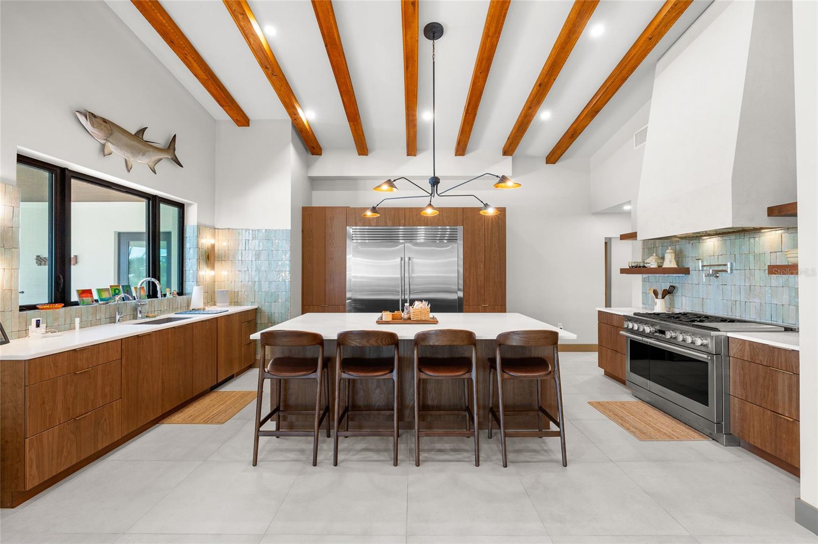 Listing photo id 7 for 515 Green Dolphin Drive S