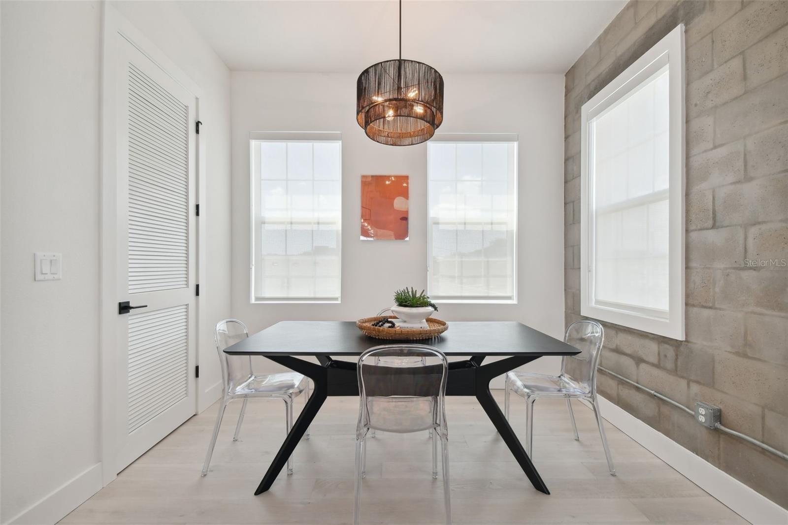 Image 24 of 69 For 2718 5th Avenue S