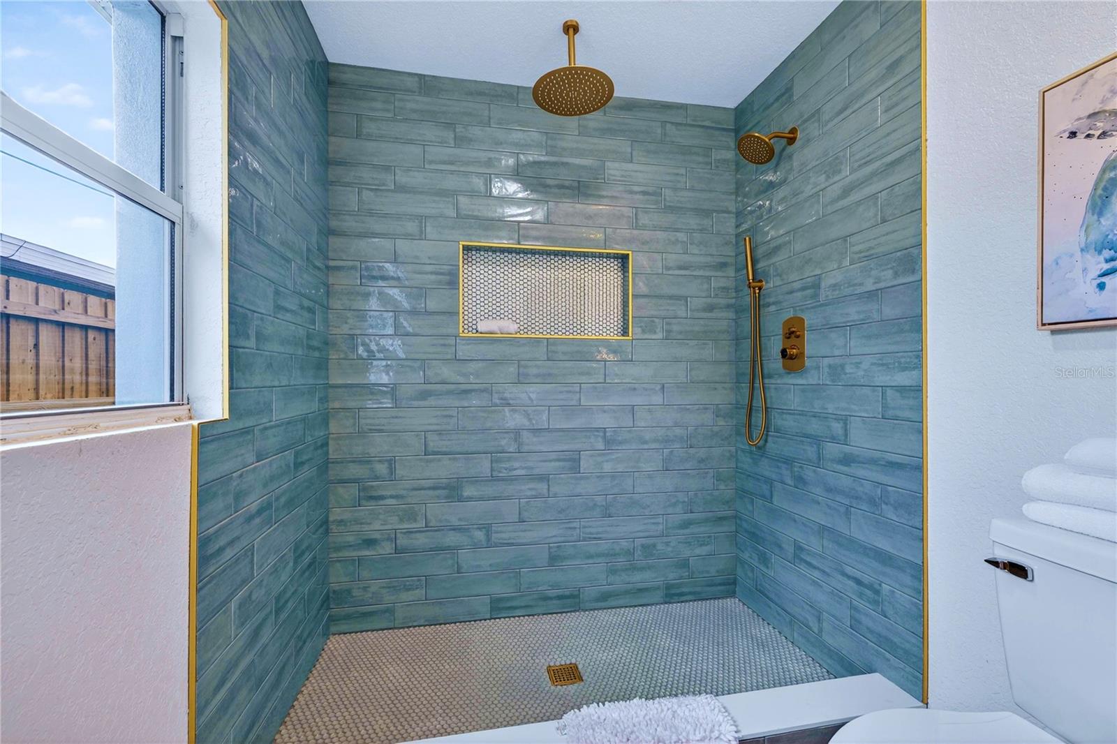 Image 17 of 31 For 5820 Fairfield Avenue S