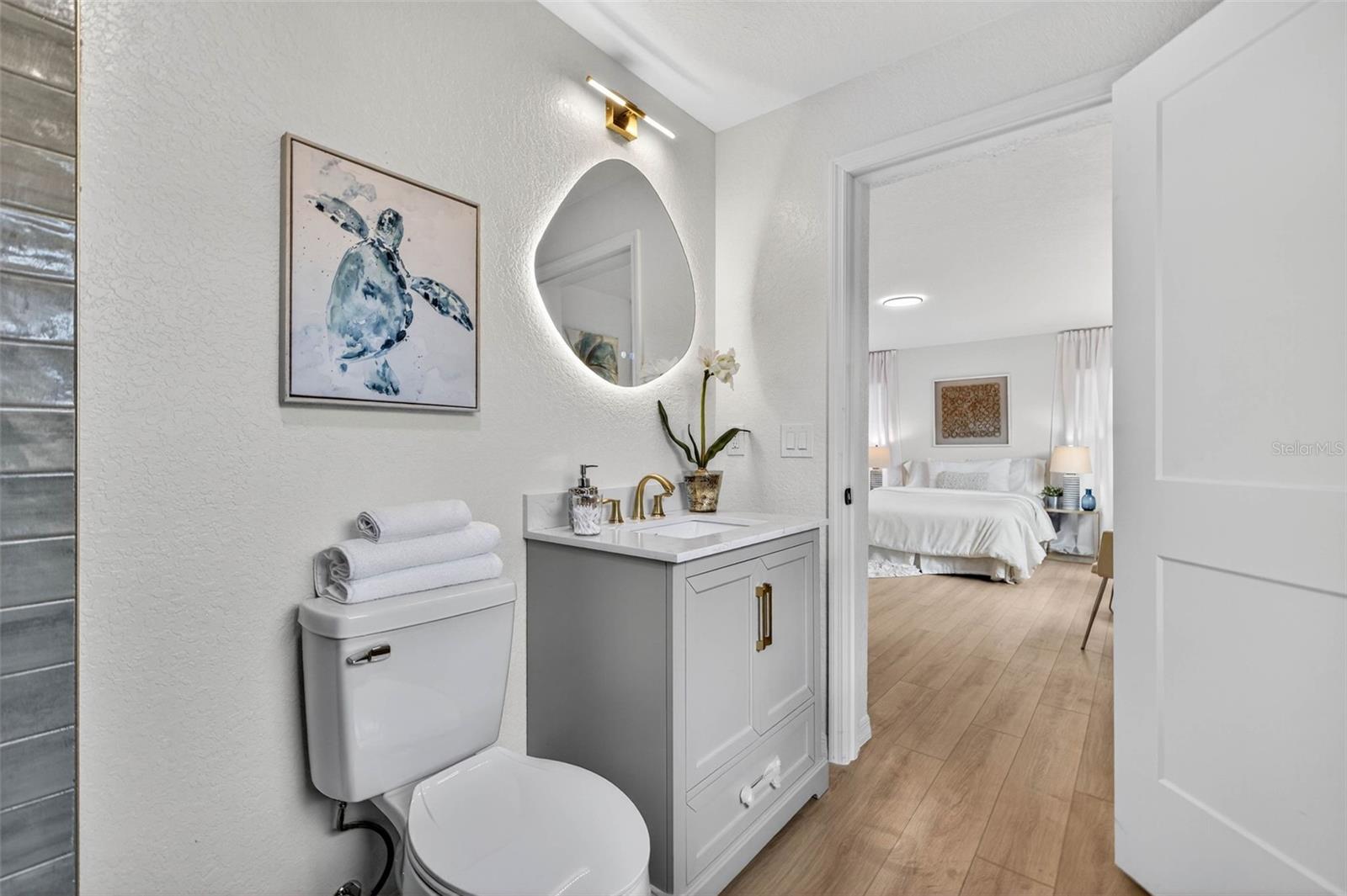 Image 18 of 31 For 5820 Fairfield Avenue S