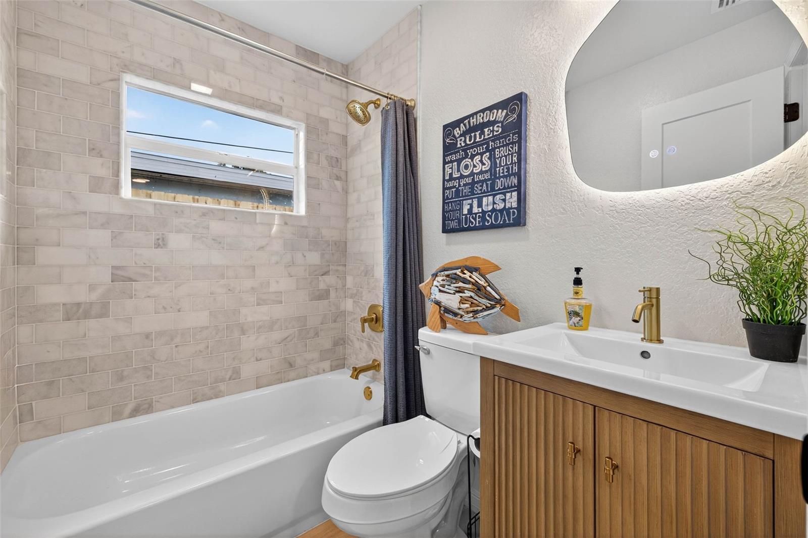 Image 20 of 31 For 5820 Fairfield Avenue S