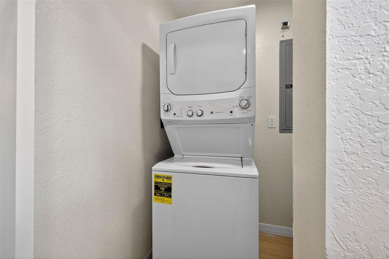 Image 22 of 31 For 5820 Fairfield Avenue S