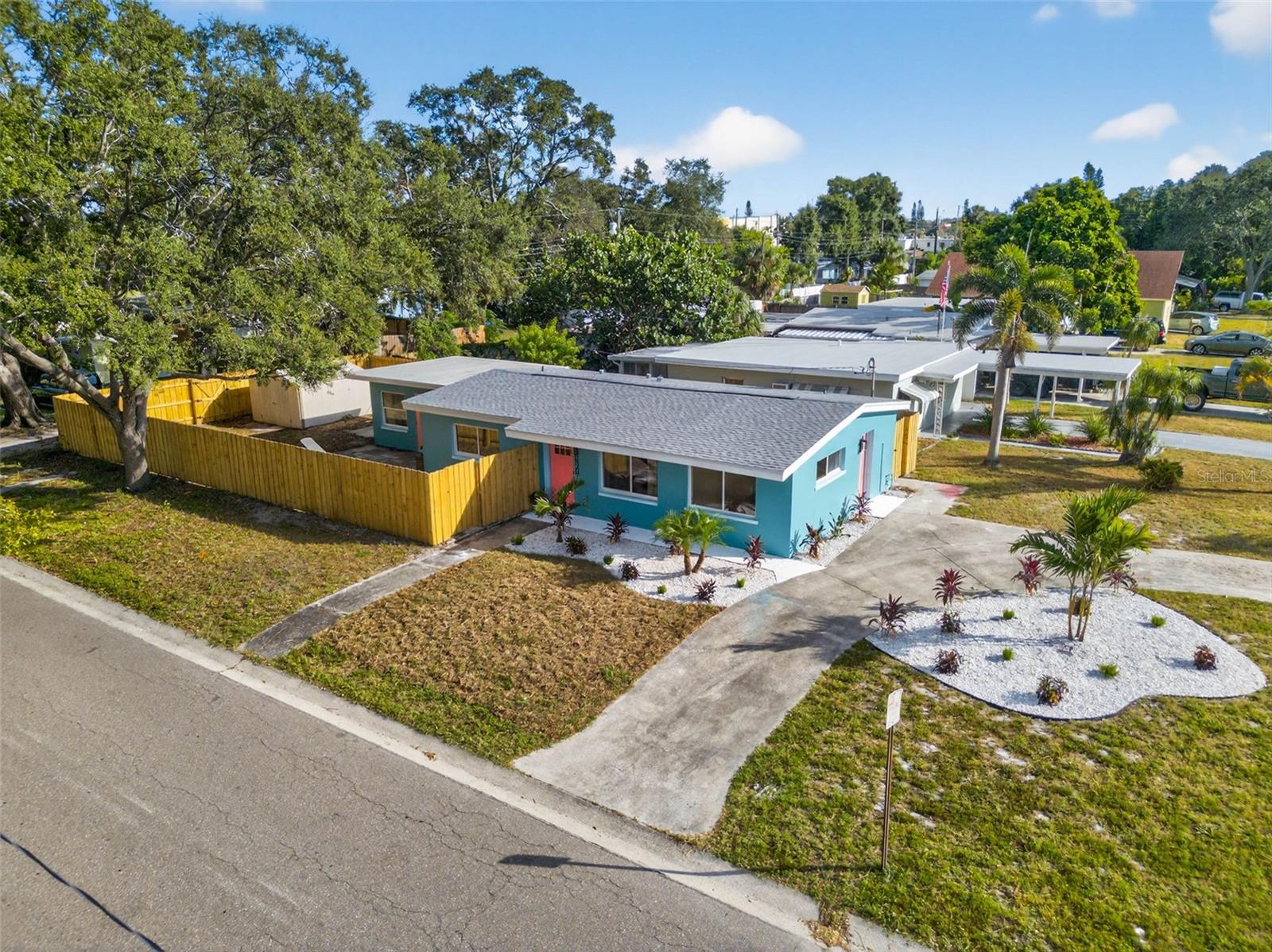 Image 27 of 31 For 5820 Fairfield Avenue S