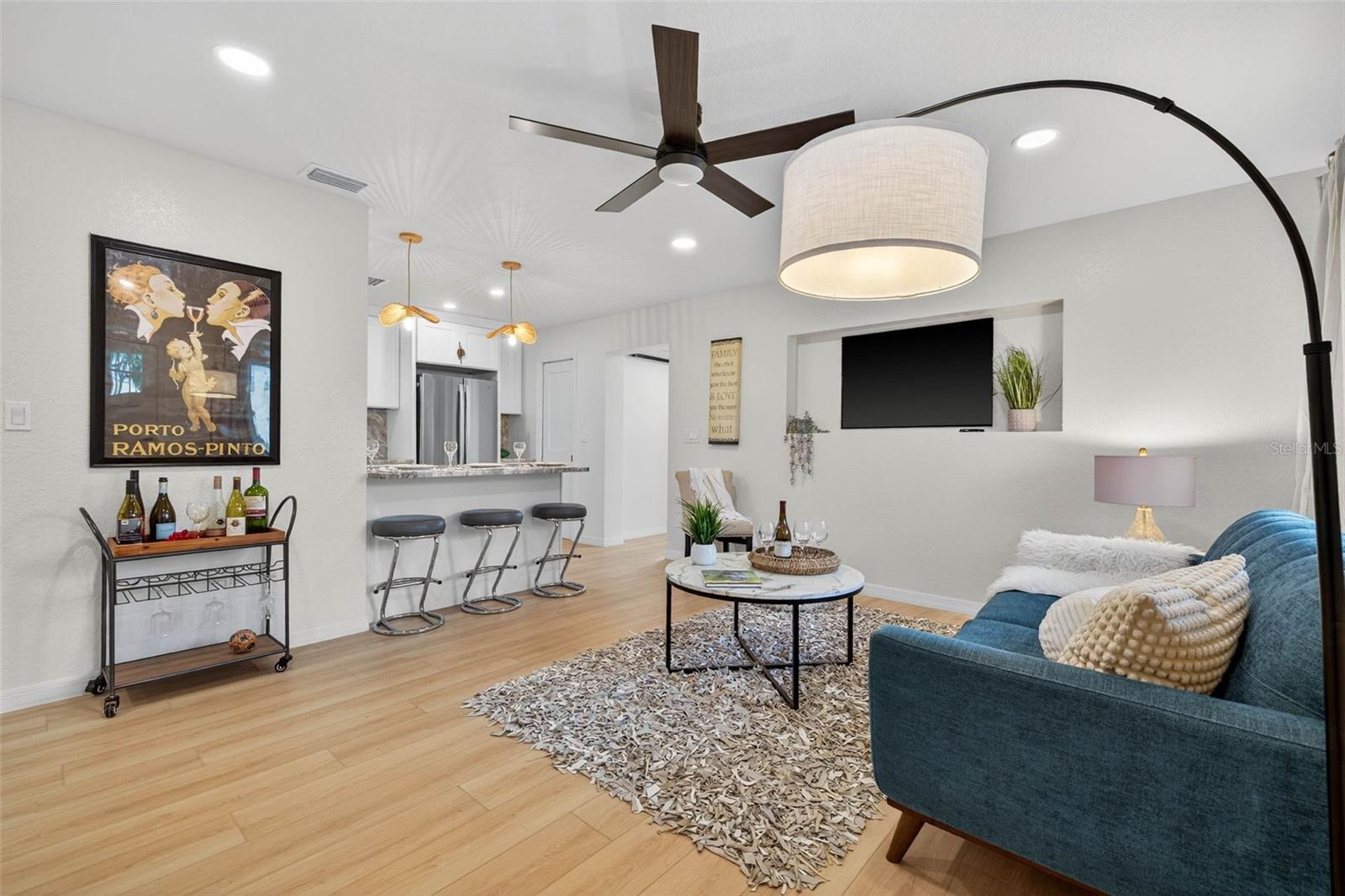 Image 5 of 31 For 5820 Fairfield Avenue S