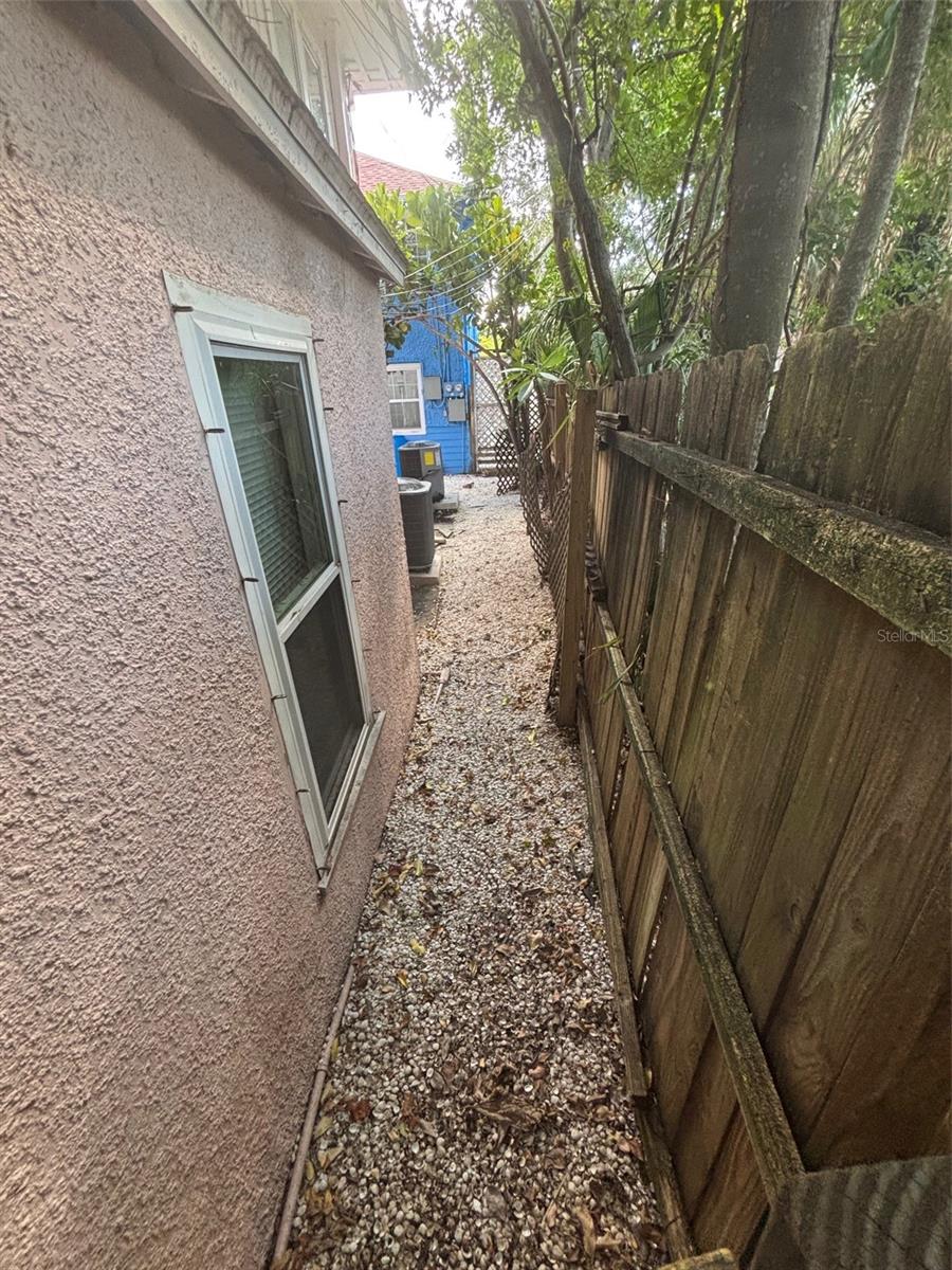 Image 37 of 38 For 1604 Osceola Avenue