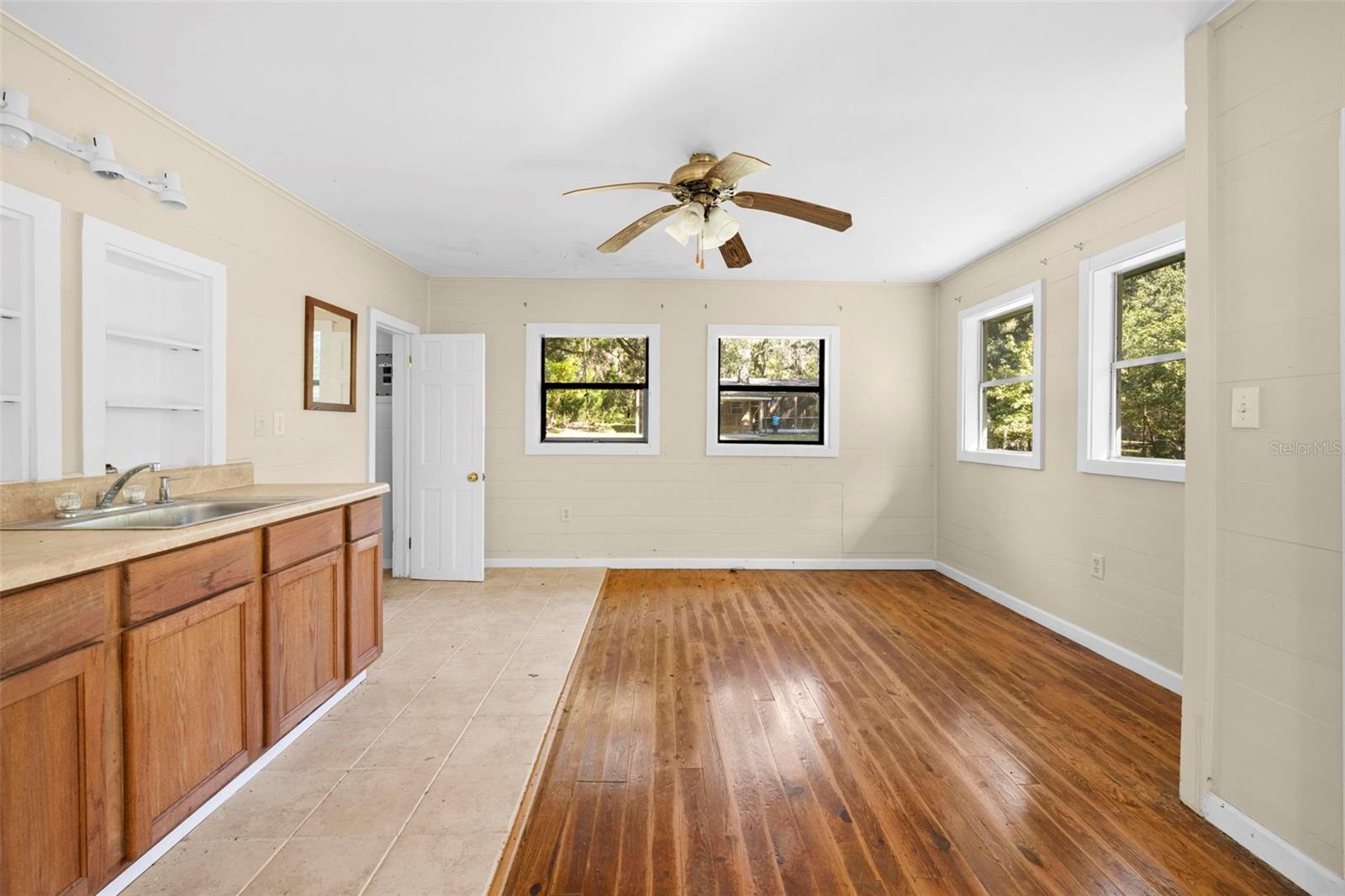 Image 27 of 80 For 10750 Sybil Court