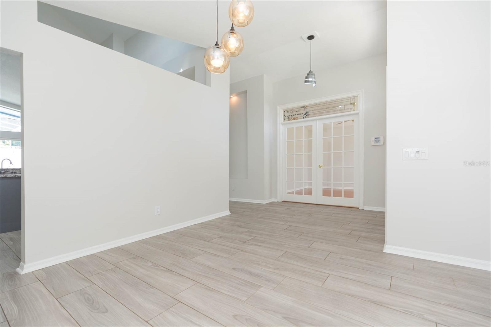 Image 12 of 53 For 10316 Riverburn Drive