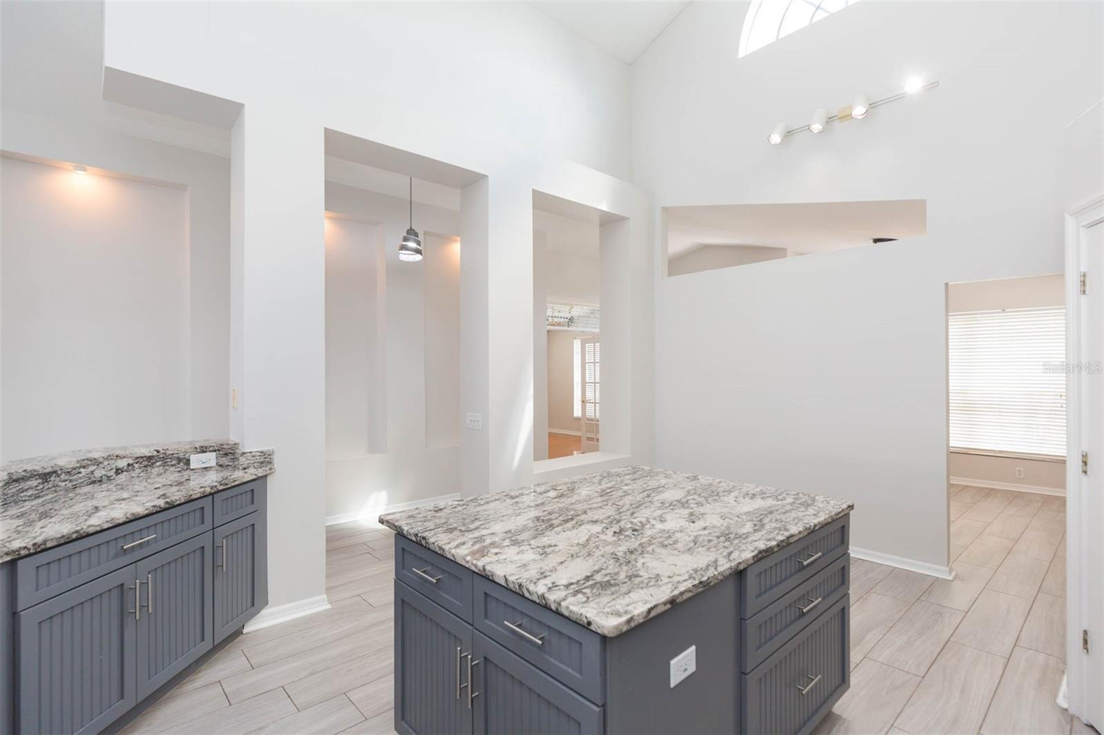 Image 25 of 53 For 10316 Riverburn Drive