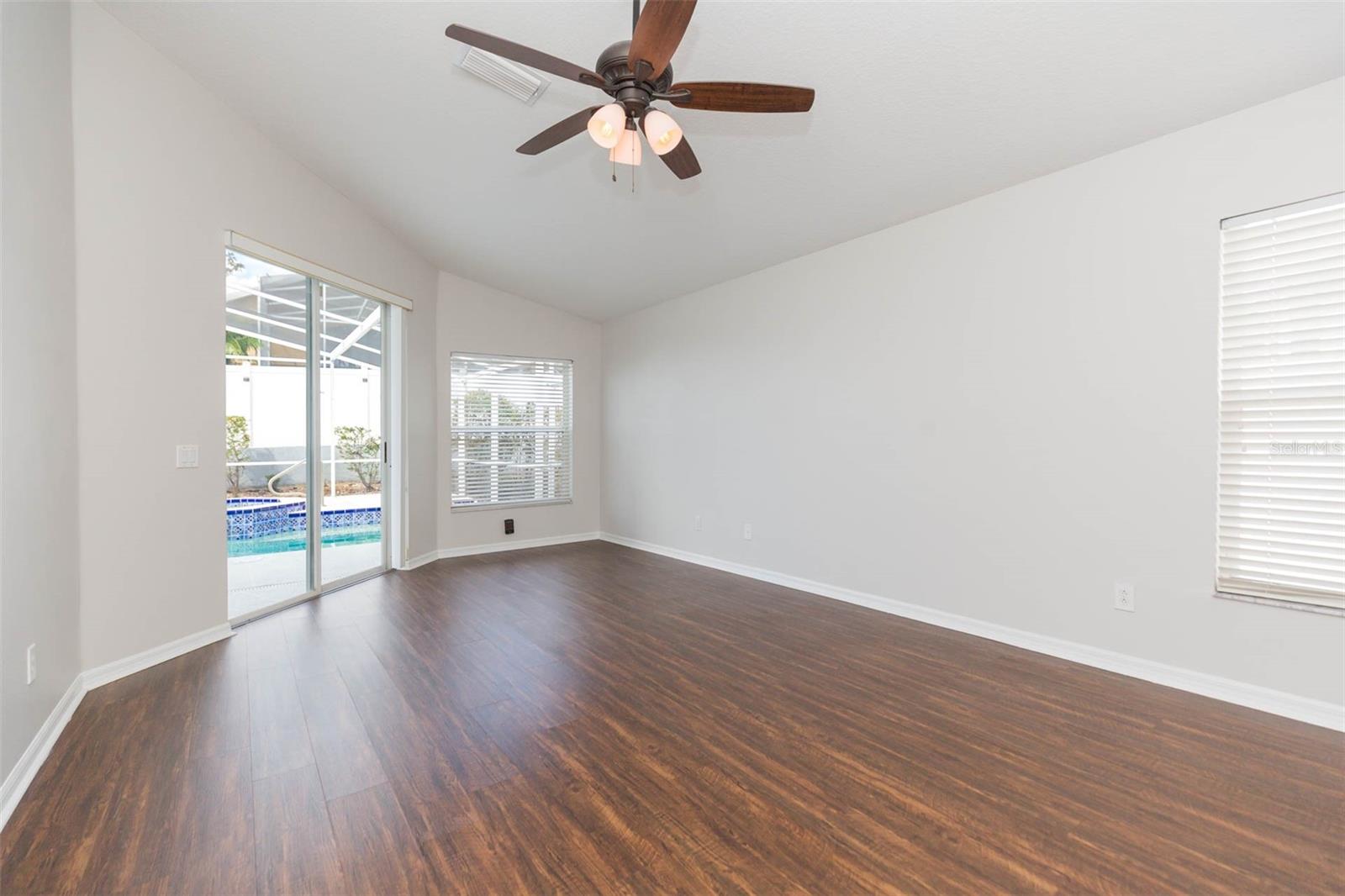 Image 26 of 53 For 10316 Riverburn Drive