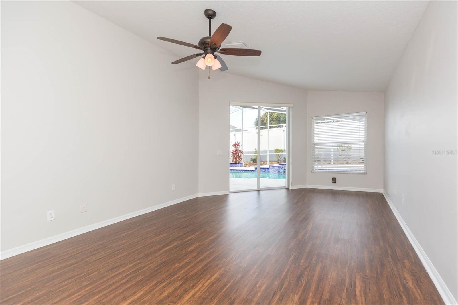 Image 28 of 53 For 10316 Riverburn Drive